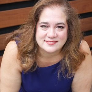 Meet your Posher, Lorraine